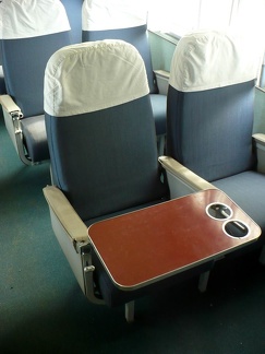 Wnętrze Talgo II - fotel jak lotniczy