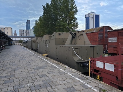 Pociąg pancerny w Warszawie