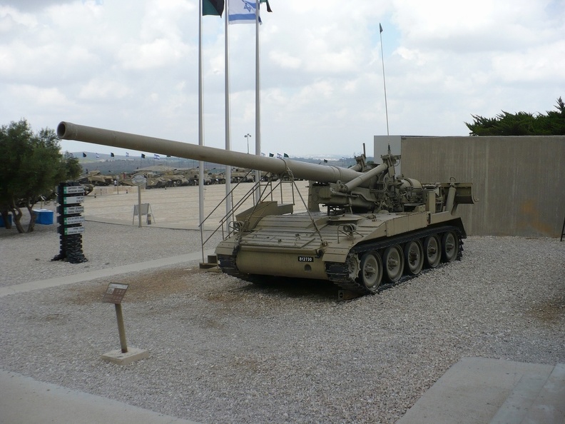 Armata samobieżna M107