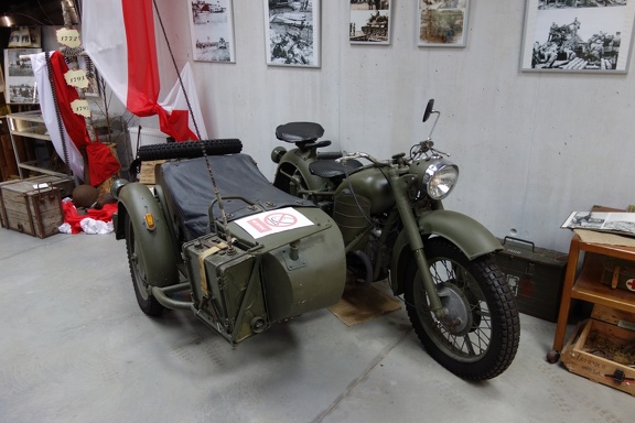 Motocykl w sali muzealnej