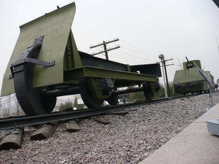 Niemiecki wagon - niszczyciel torów