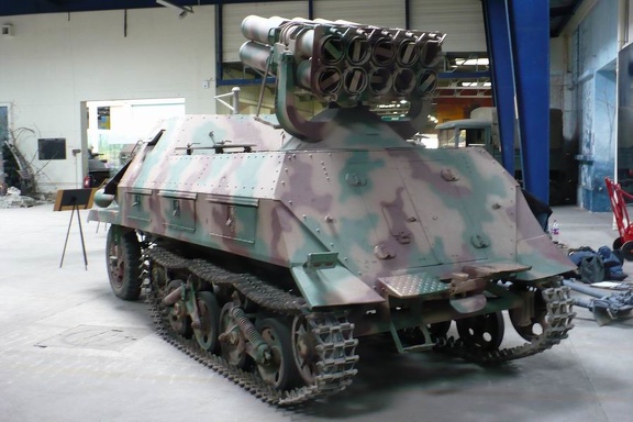 Selbstfahrlafette Sd.Kfz.4/1 Maultier z 15 cm Panzerwerfer 42