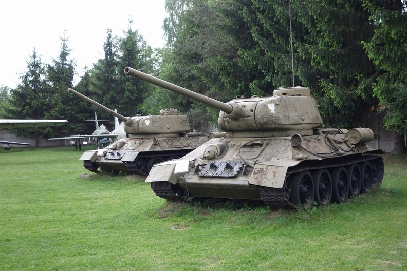 T-34 (85)