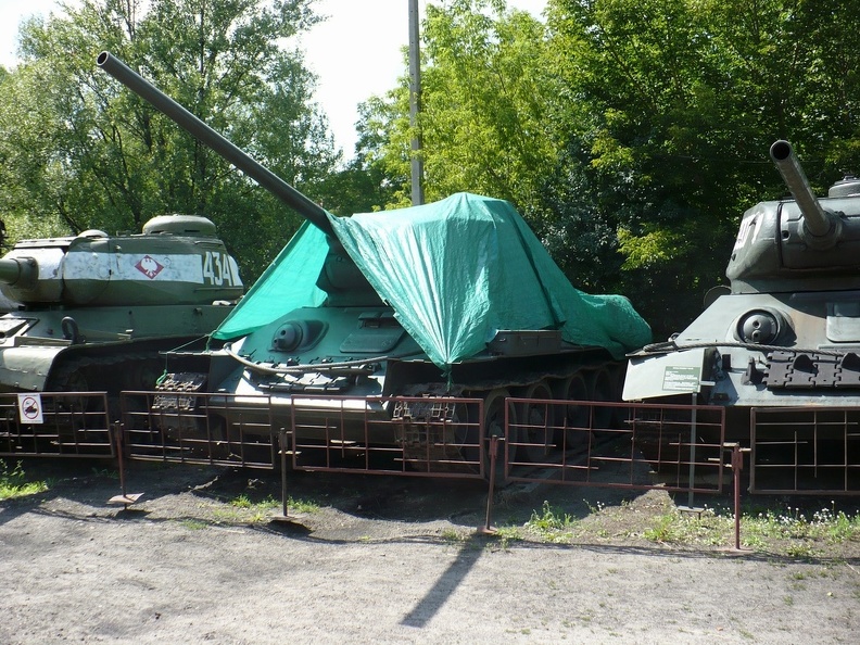 T-34 w namiocie