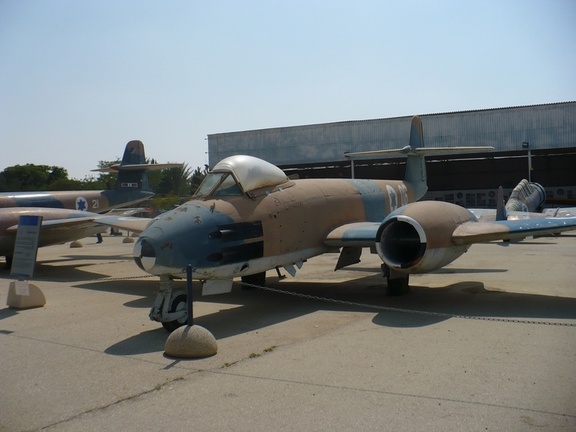 Gloster Meteor F 8