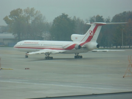 Tupolew Tu-154M Lux