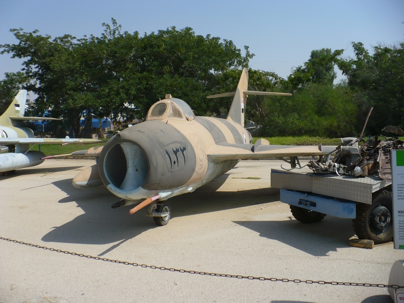 MiG-17 F